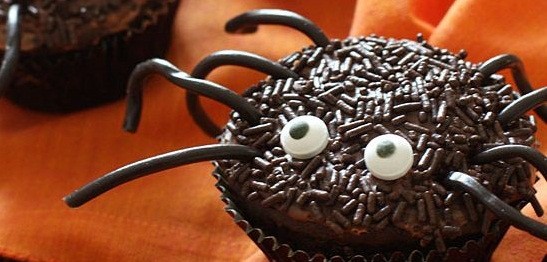 Halloween-i pókos muffin